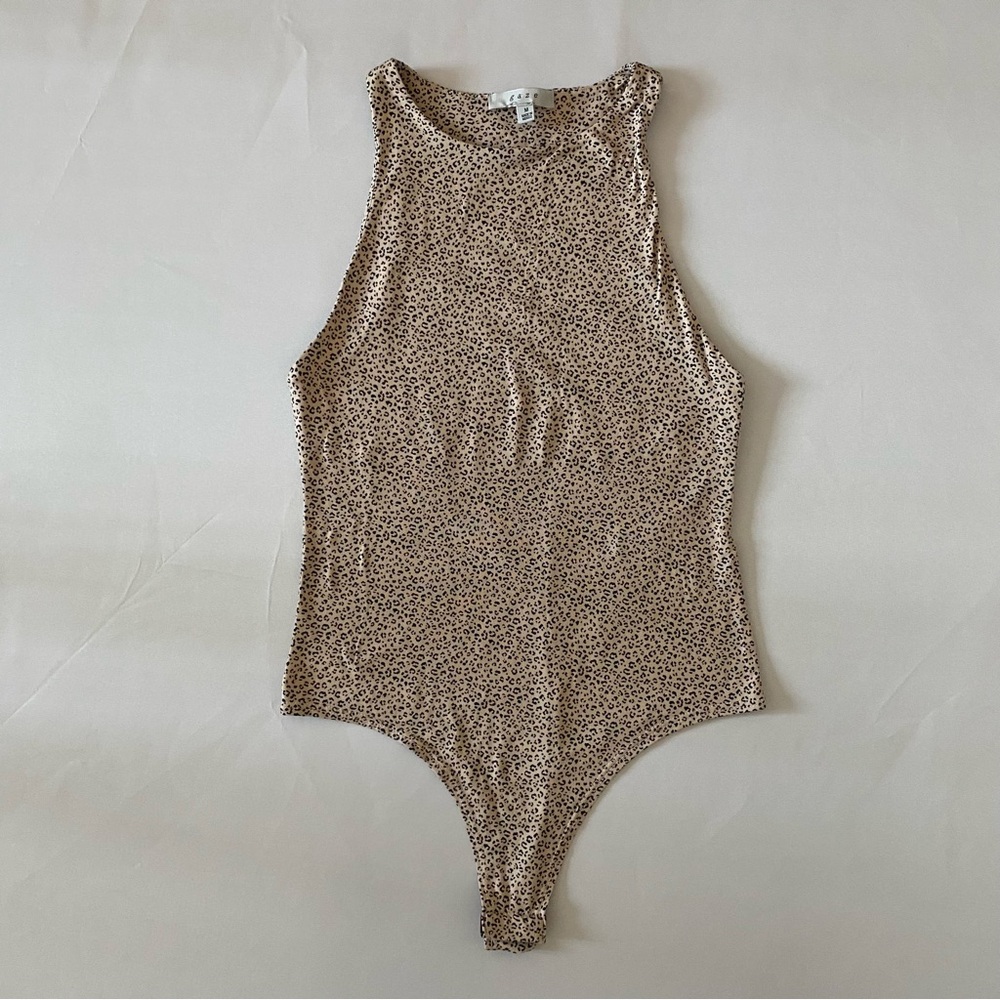 Gaze Cheetah Print Bodysuit Women’s size Medium